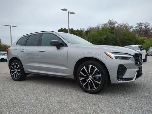 2025 Volvo XC60 B5 Plus