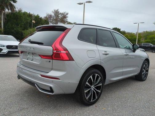 2025 Volvo XC60 B5 Plus