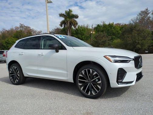 2026 Volvo XC60 B5 Ultra