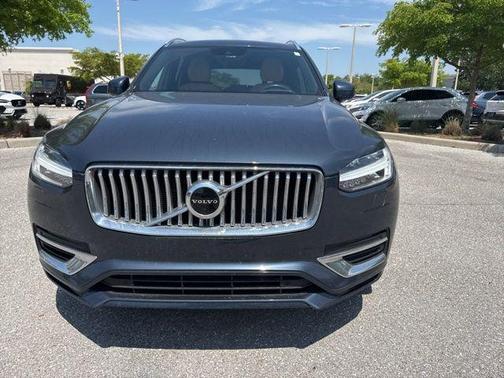 2021 Volvo XC90 Recharge Plug-In Hybrid T8 Inscription 7 Passenger