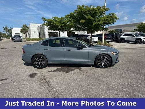 2024 Volvo S60 B5 Core Dark Theme