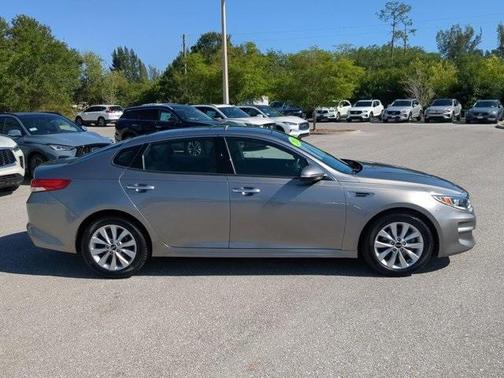 2018 Kia Optima EX