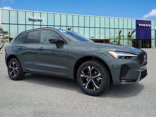 Forest Green 2026 Volvo XC60 B5 Core
