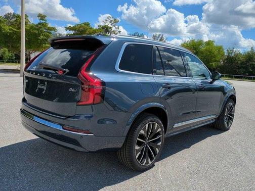 2026 Volvo XC90 B6 Plus 7-Seater
