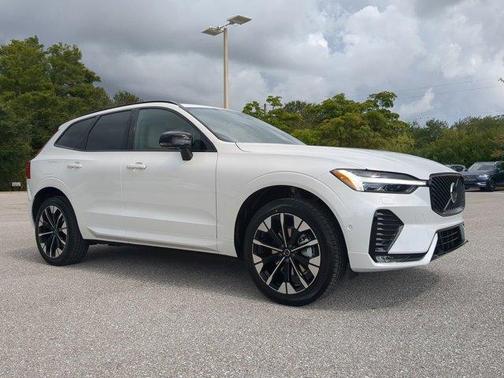 Crystal White 2026 Volvo XC60 B5 Plus