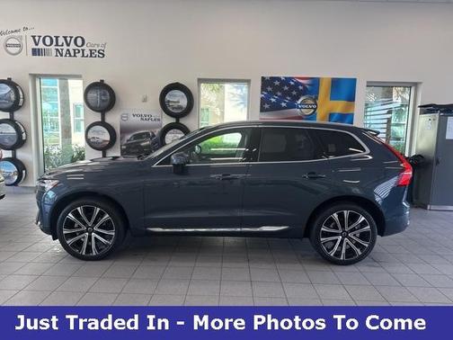 2023 Volvo XC60 B5 Ultimate Bright Theme