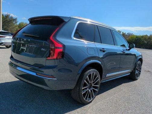 2026 Volvo XC90 B6 Plus 7-Seater