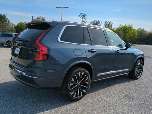 2026 Volvo XC90 B6 Ultra 7-Seater