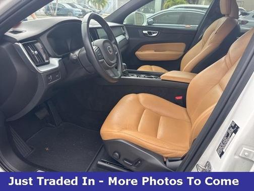 2020 Volvo XC60 T5 Momentum