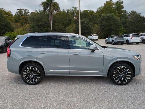 2026 Volvo XC90 B5 Core