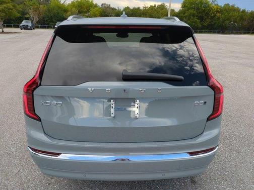 2026 Volvo XC90 B5 Core