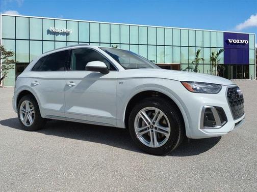 2022 Audi Q5 e 55 S line quattro Premium