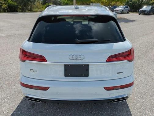 2022 Audi Q5 e 55 S line quattro Premium