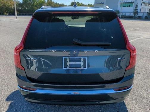 2024 Volvo XC90 B6 Plus Bright Theme 7-Seater