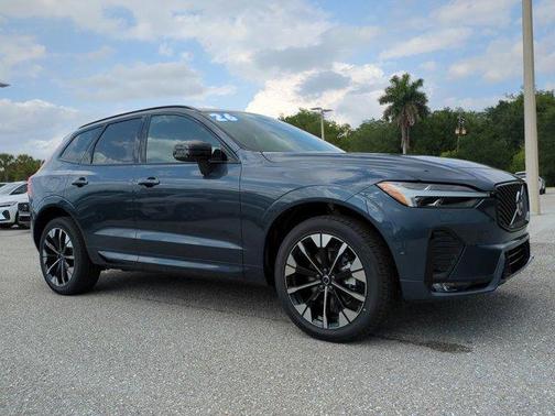 Denim Blue Metallic 2026 Volvo XC60 B5 Plus
