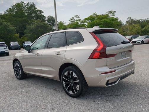 2026 Volvo XC60 B5 Plus
