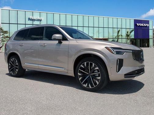 2026 Volvo XC90 PLUS