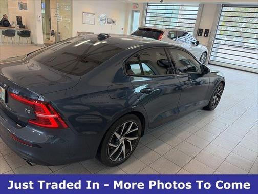 2019 Volvo S60 T5 Momentum