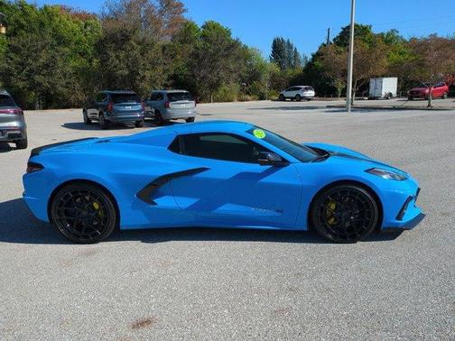 2023 Chevrolet Corvette Stingray w/3LT