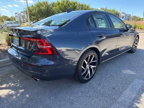 2019 Volvo S60 T6 Momentum