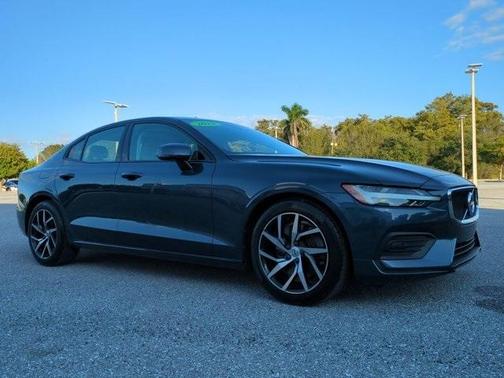 2019 Volvo S60 T6 Momentum