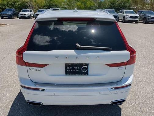2021 Volvo XC60 Recharge Plug-In Hybrid T8 Inscription Expression