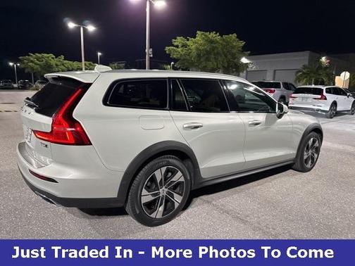 2020 Volvo V60 Cross Country T5