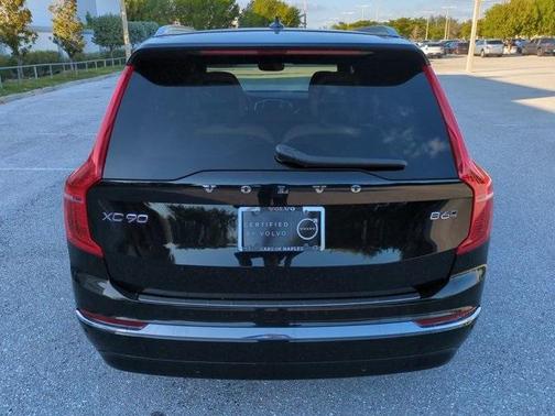 2024 Volvo XC90 B6 Ultimate Bright Theme 7-Seater