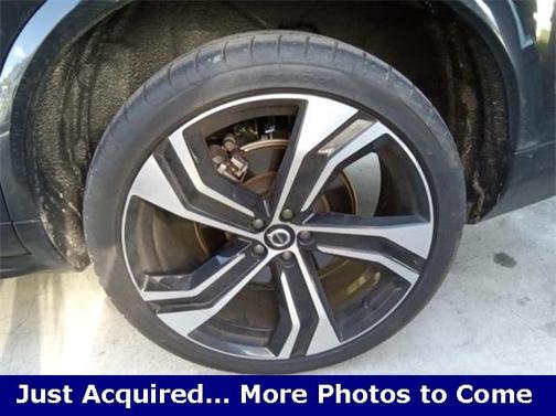 2024 Volvo XC90 B6 Ultimate Bright Theme 7-Seater