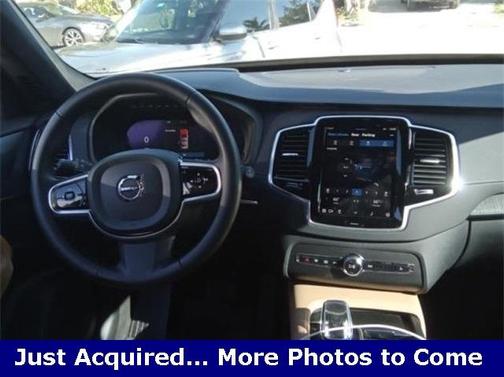 2024 Volvo XC90 B6 Ultimate Bright Theme 7-Seater