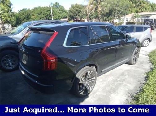 2024 Volvo XC90 B6 Ultimate Bright Theme 7-Seater