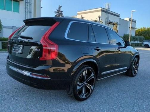 2024 Volvo XC90 B6 Ultimate Bright Theme 7-Seater
