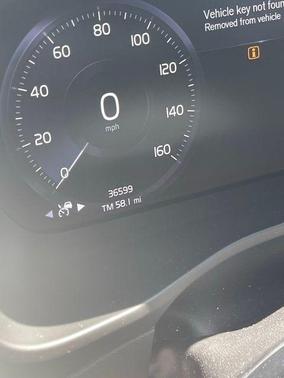 2019 Volvo XC40 T5 Momentum