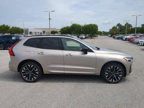 2026 Volvo XC60 ULTRA