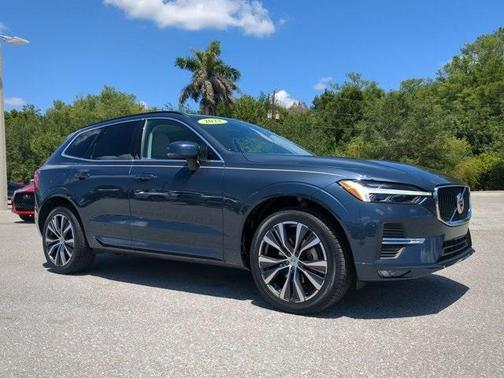 2022 Volvo XC60 B5 Momentum