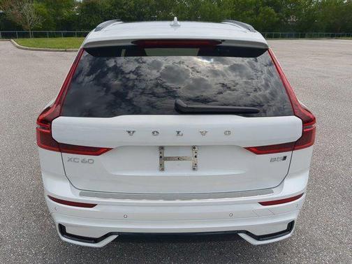 Crystal White 2026 Volvo XC60 B5 Plus