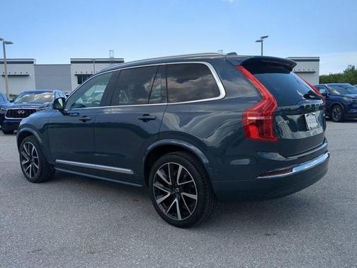 2024 Volvo XC90 B6 Ultimate Bright Theme 7-Seater