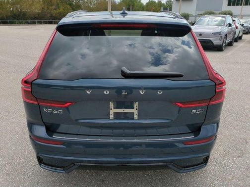 Denim Blue Metallic 2026 Volvo XC60 B5 Ultra