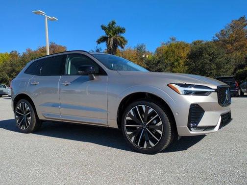 2026 Volvo XC60 B5 Ultra