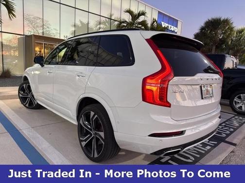 2020 Volvo XC90 T6 R-Design 7 Passenger