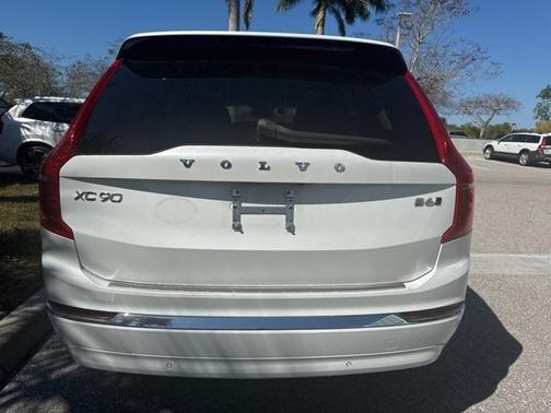 2023 Volvo XC90 B6 Plus 7-Seater