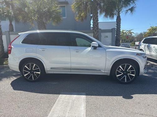 2023 Volvo XC90 B6 Plus 7-Seater