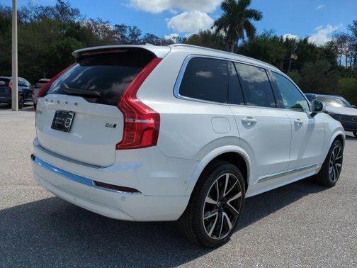2023 Volvo XC90 B6 Plus 7-Seater