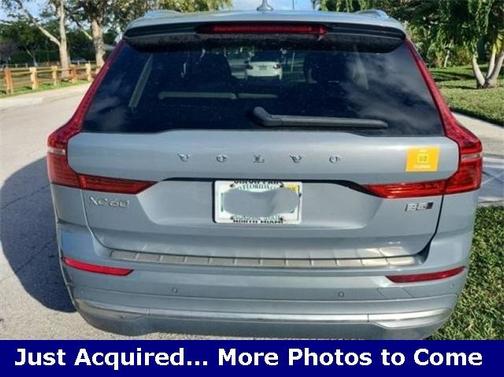 2023 Volvo XC60 B5 Plus Bright Theme