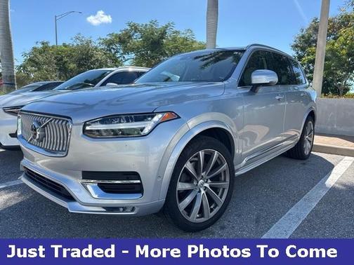 2022 Volvo XC90 T6 Inscription 7 Passenger
