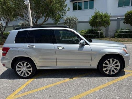 Iridium Silver Metallic 2011 Mercedes-Benz GLK-Class GLK 350 4MATIC