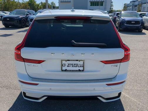 2025 Volvo XC60 Plug-In Hybrid T8 Ultra