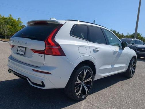 2025 Volvo XC60 Plug-In Hybrid T8 Ultra