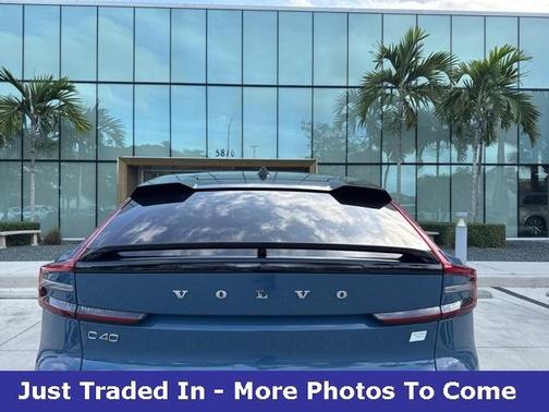 2022 Volvo C40 Recharge Pure Electric P8 Ultimate