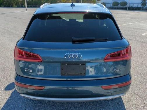 2018 Audi Q5 2.0T Premium Plus